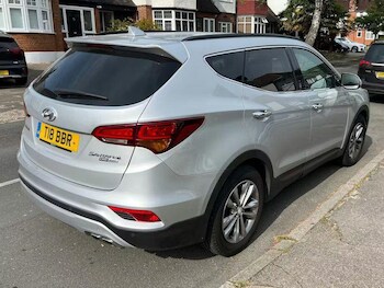 Used Hyundai Santa Fe 2016 for sale - 78481101: Photo