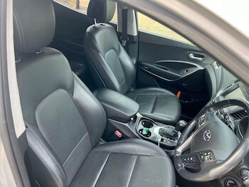 Used Hyundai Santa Fe 2016 for sale - 78481101: Photo