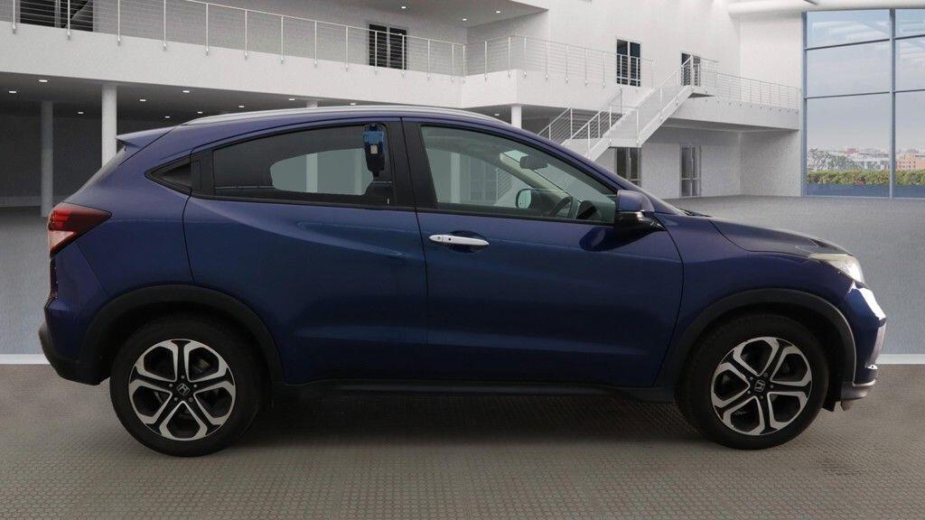 Used Honda HR-V 2017 for sale - 78100782: Photo 4