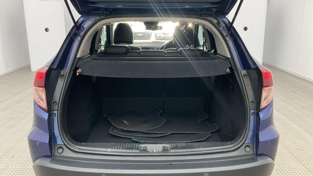 Used Honda HR-V 2017 for sale - 78100782: Photo 9