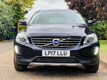 Used Volvo XC60 2017 for sale - 79848423: Photo