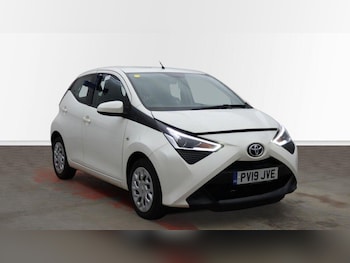 Used Toyota AYGO 2019 for sale - 77268080: Photo