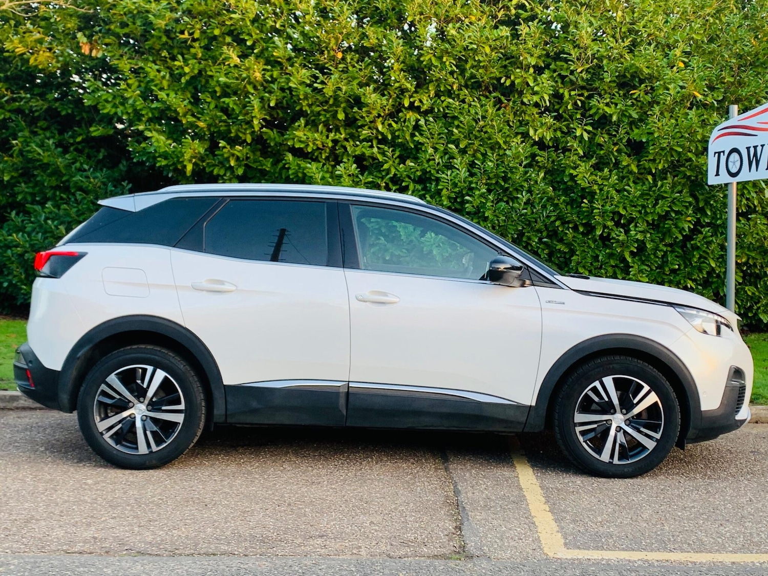 Used Peugeot 3008 2020 for sale - 76952967: Photo 13