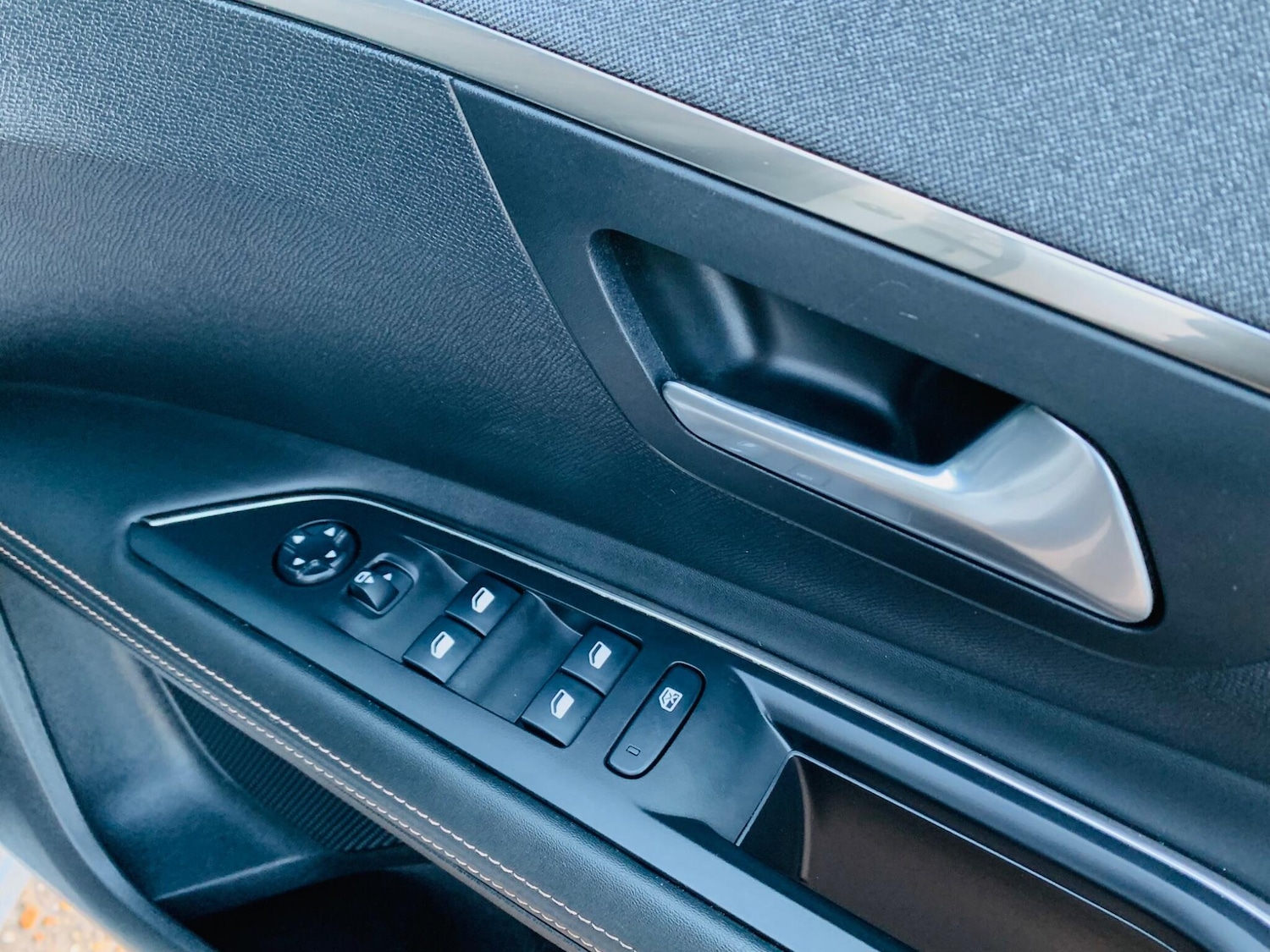 Used Peugeot 3008 2020 for sale - 76952967: Photo 21