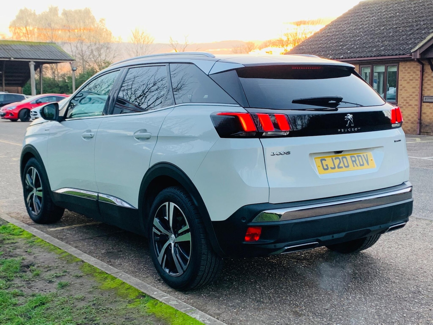 Used Peugeot 3008 2020 for sale - 76952967: Photo 8