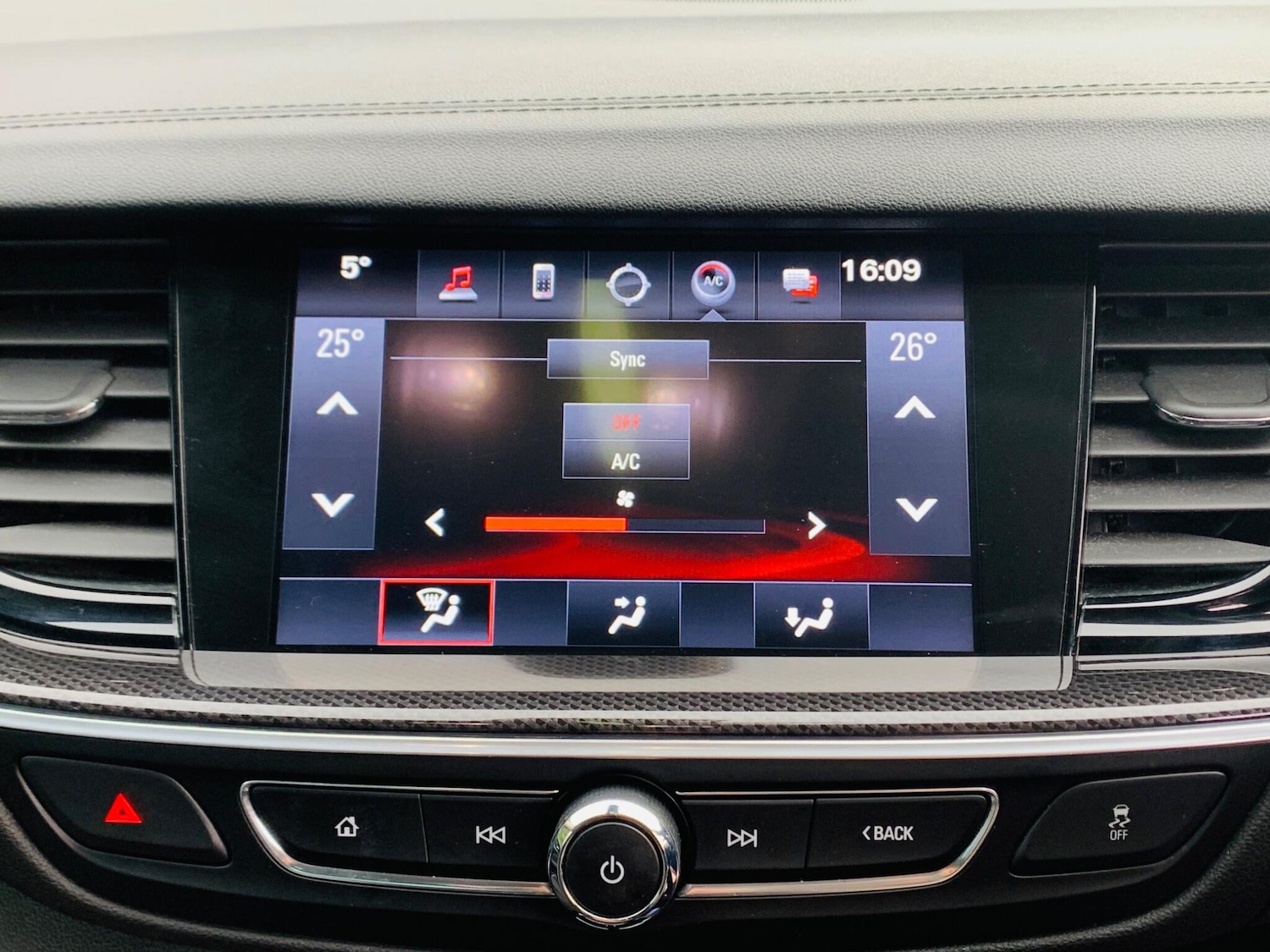 Used Vauxhall Insignia 2018 for sale - 77427578: Photo 24