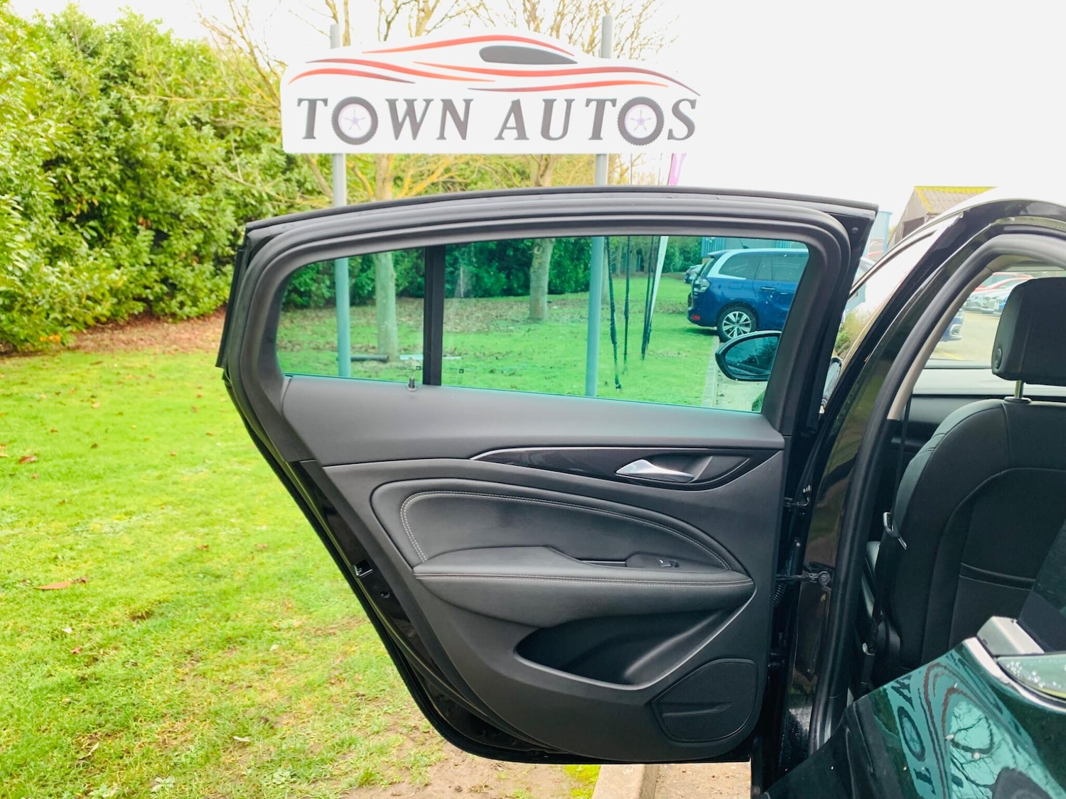 Used Vauxhall Insignia 2018 for sale - 77427578: Photo 39