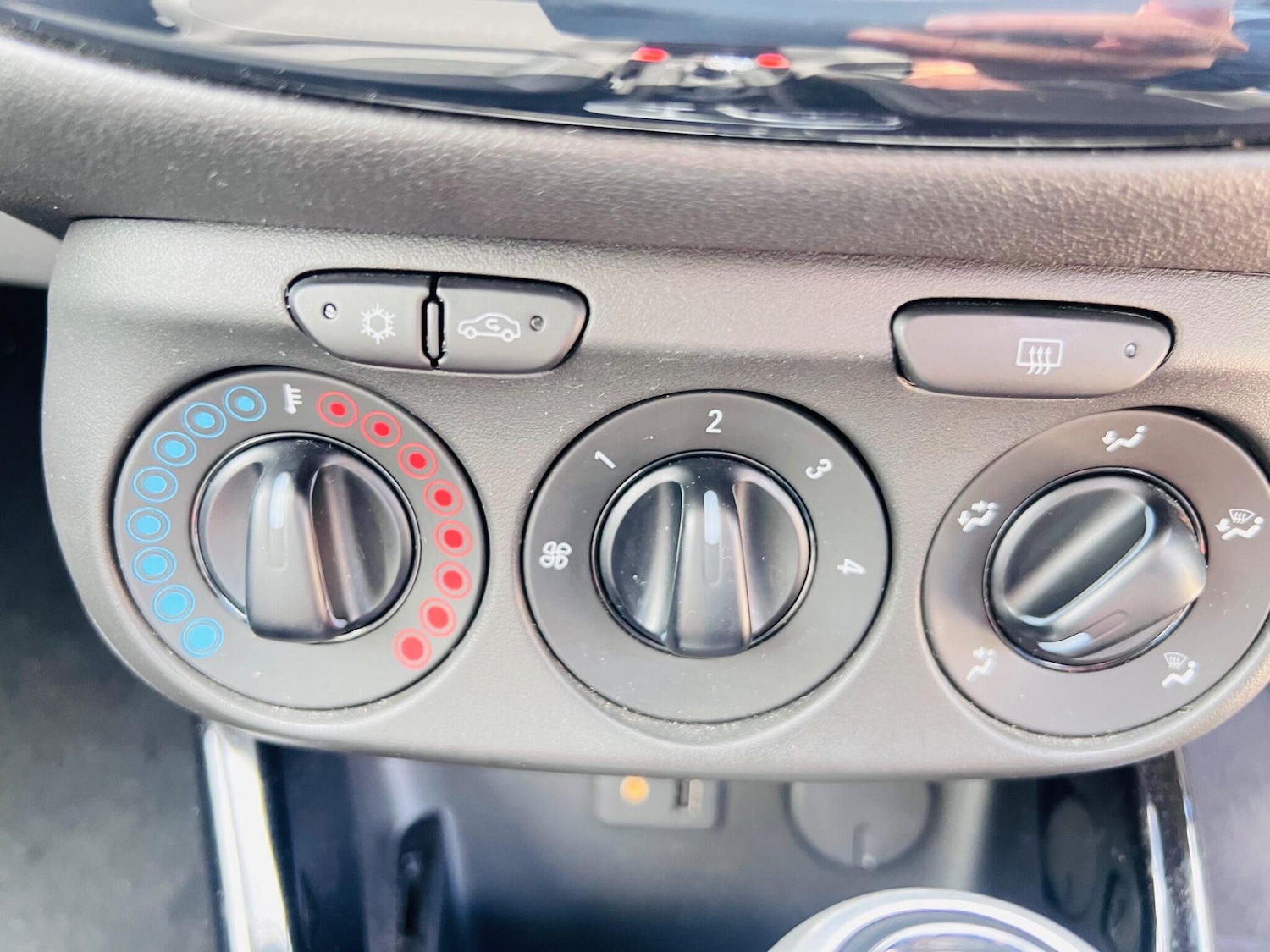 Used Vauxhall Corsa 2015 for sale - 78058345: Photo 14