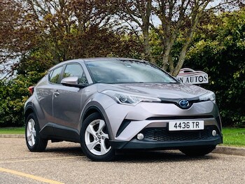 Used Toyota C-HR 2017 for sale - 78363990: Photo
