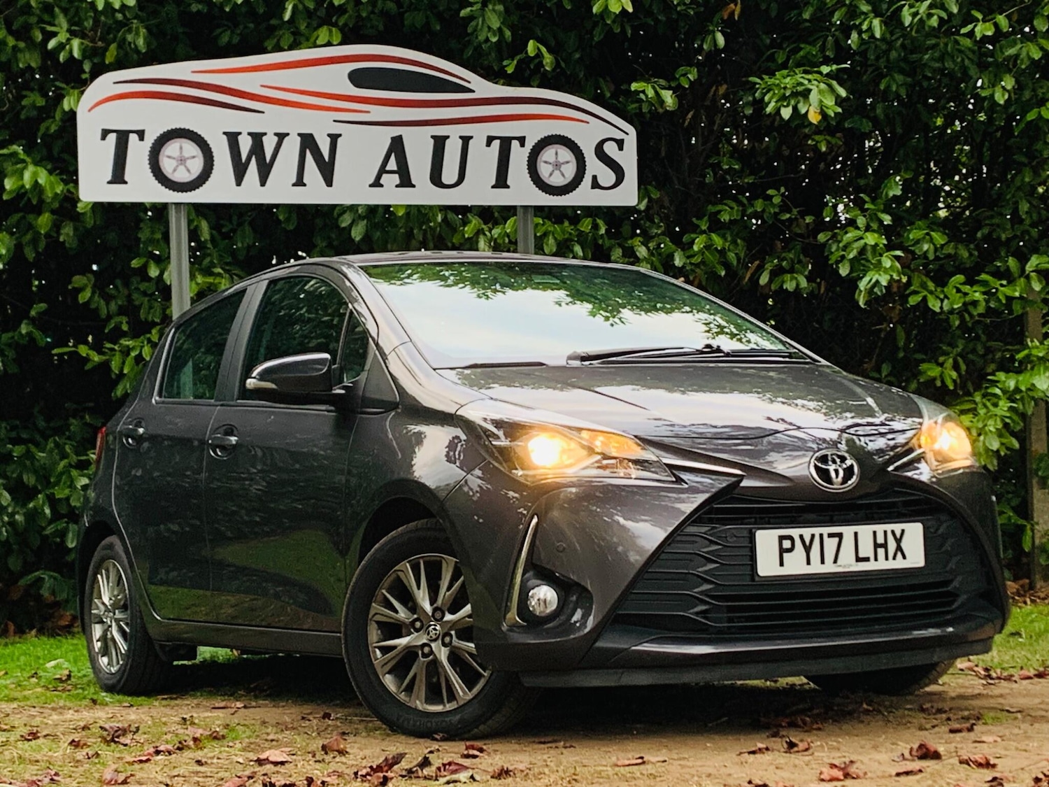 Used Toyota Yaris 2017 for sale - 76988141: Photo 3