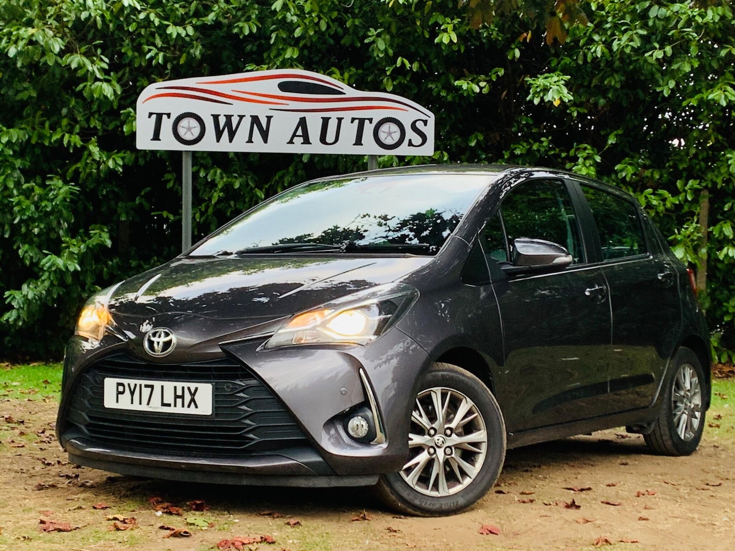 Used Toyota Yaris 2017 for sale - 76988141: Photo 39