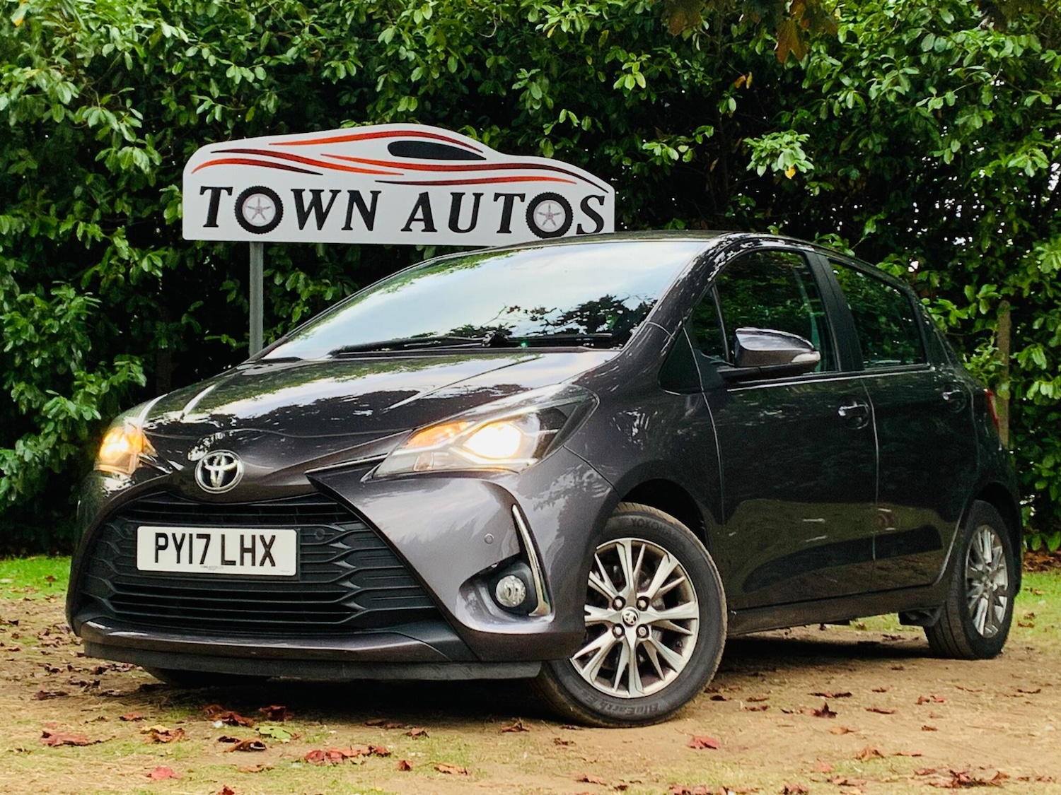 Used Toyota Yaris 2017 for sale - 76988141: Photo 40