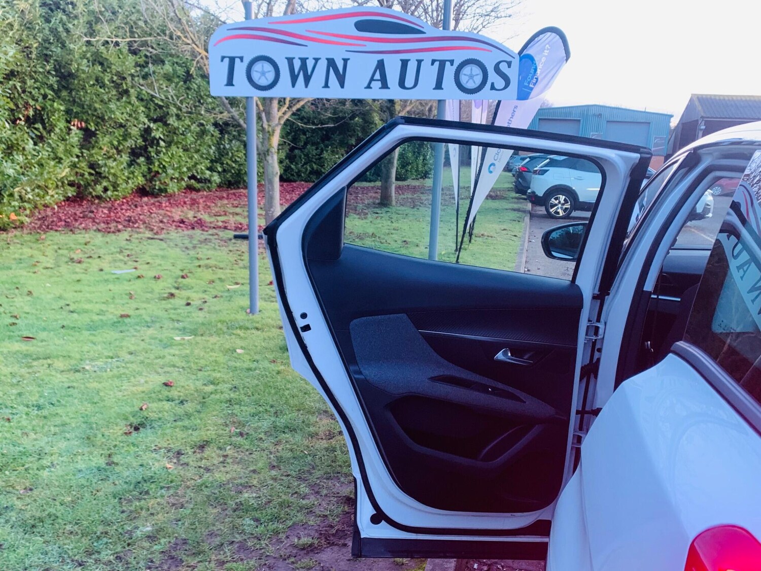 Used Peugeot 3008 2018 for sale - 77074886: Photo 28