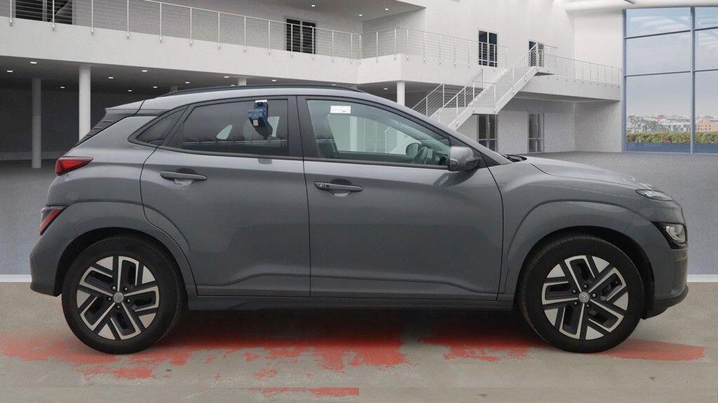 Used Hyundai KONA 2021 for sale - 77684277: Photo 5