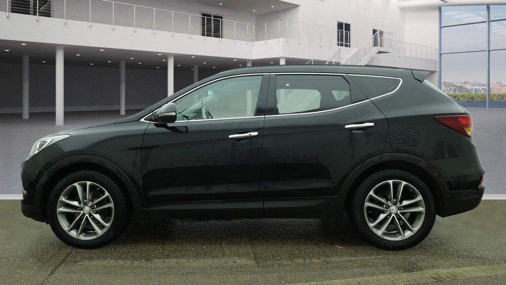 Used Hyundai Santa Fe 2016 for sale - 78019943: Photo 4