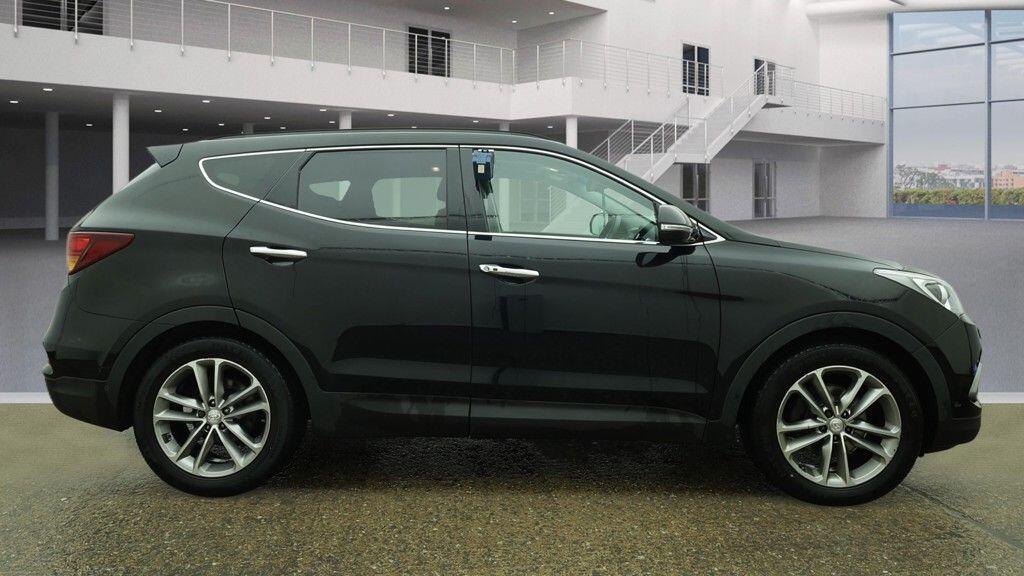Used Hyundai Santa Fe 2016 for sale - 78019943: Photo 5