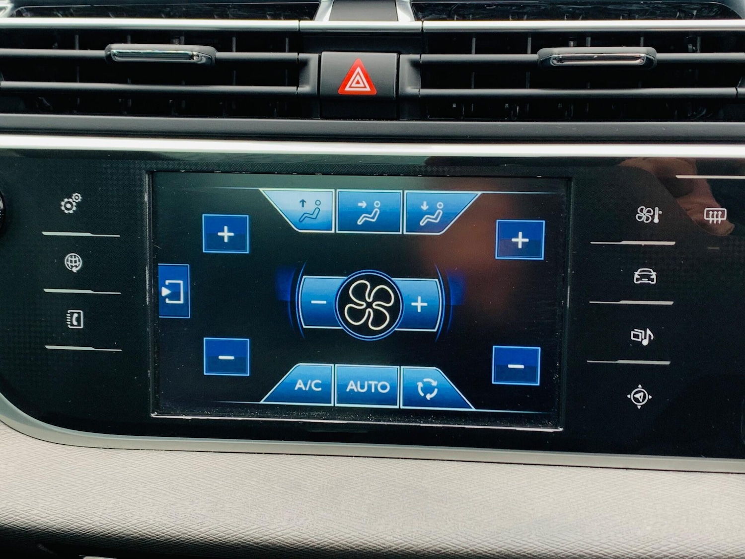 Used Citroen Grand C4 Picasso 2016 for sale - 77387059: Photo 17