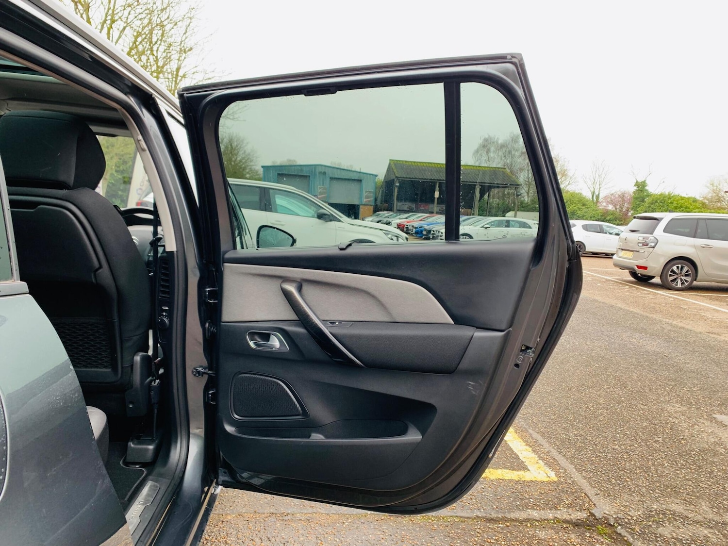 Used Citroen Grand C4 Picasso 2016 for sale - 77387059: Photo 28