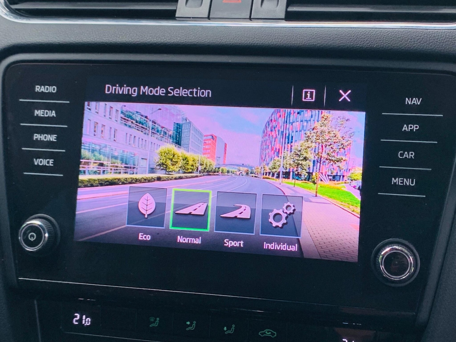 Used Skoda Octavia 2018 for sale - 75780898: Photo 41