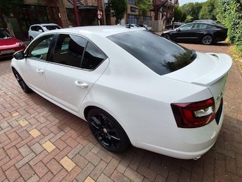 Used Skoda Octavia 2018 for sale - 75780898: Photo