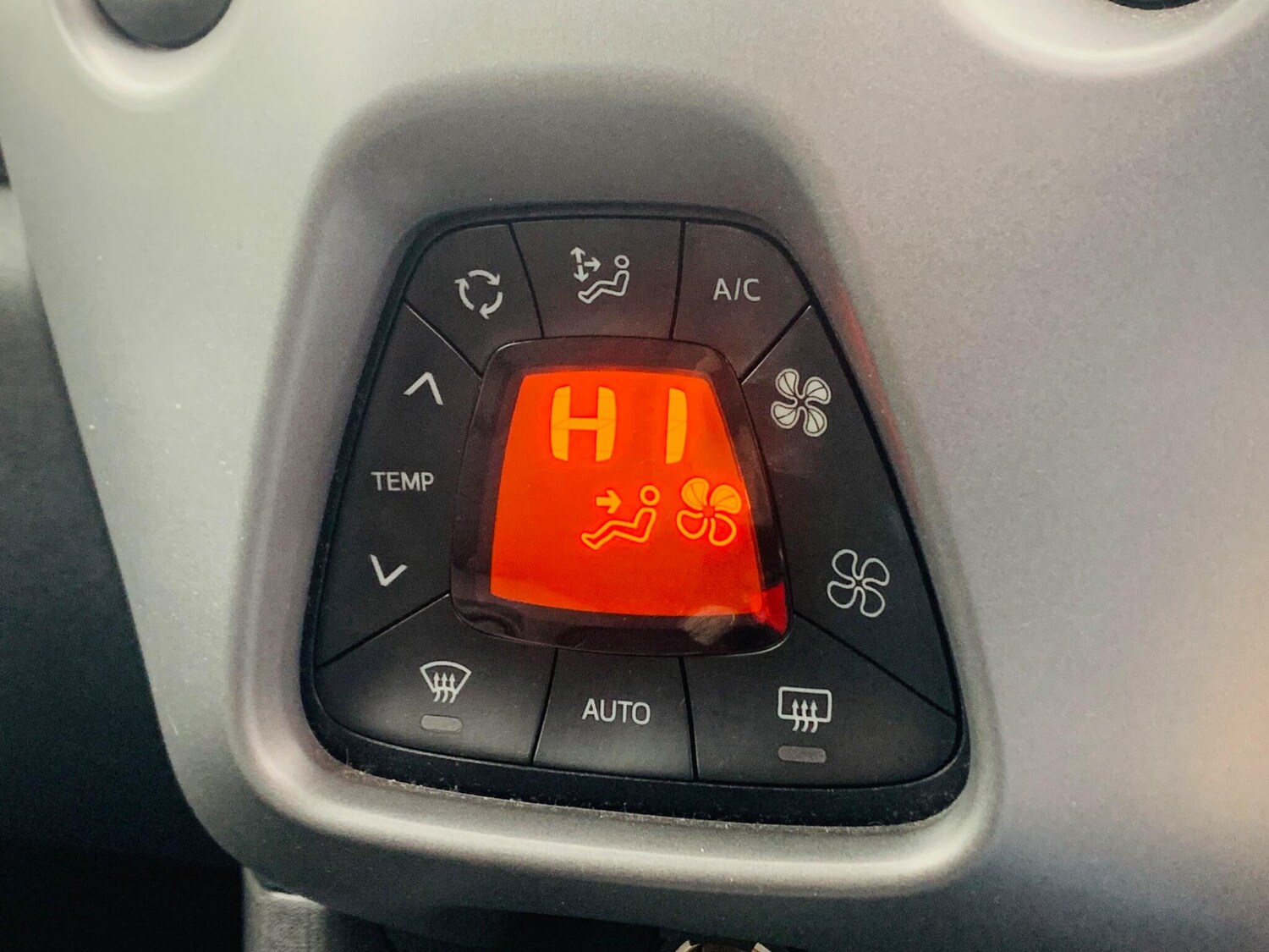 Used Toyota AYGO 2019 for sale - 77386836: Photo 21