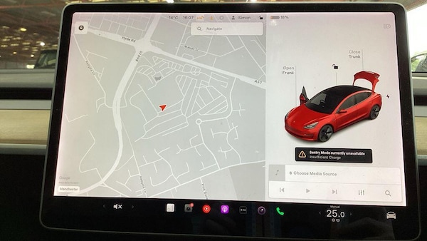 Used Tesla Model 3 2021 for sale - 76294990: Photo 11