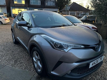 Used Toyota C-HR 2017 for sale - 78034726: Photo