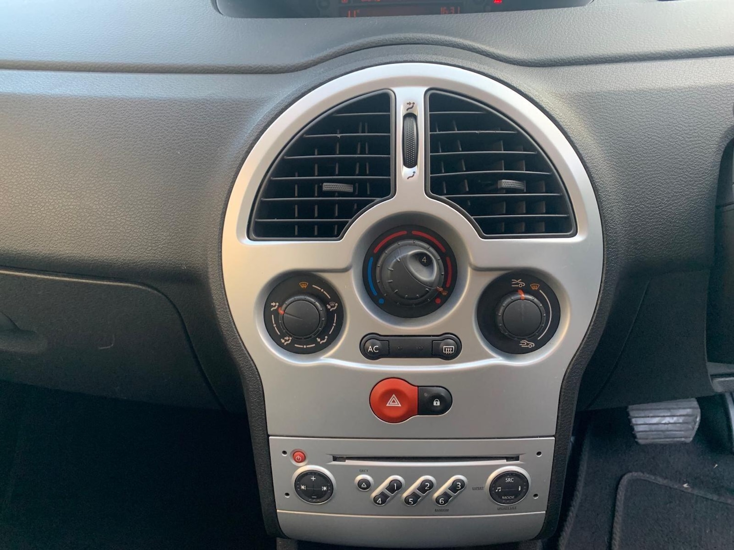 Used Renault Grand Modus 2010 for sale - 77081300: Photo 12