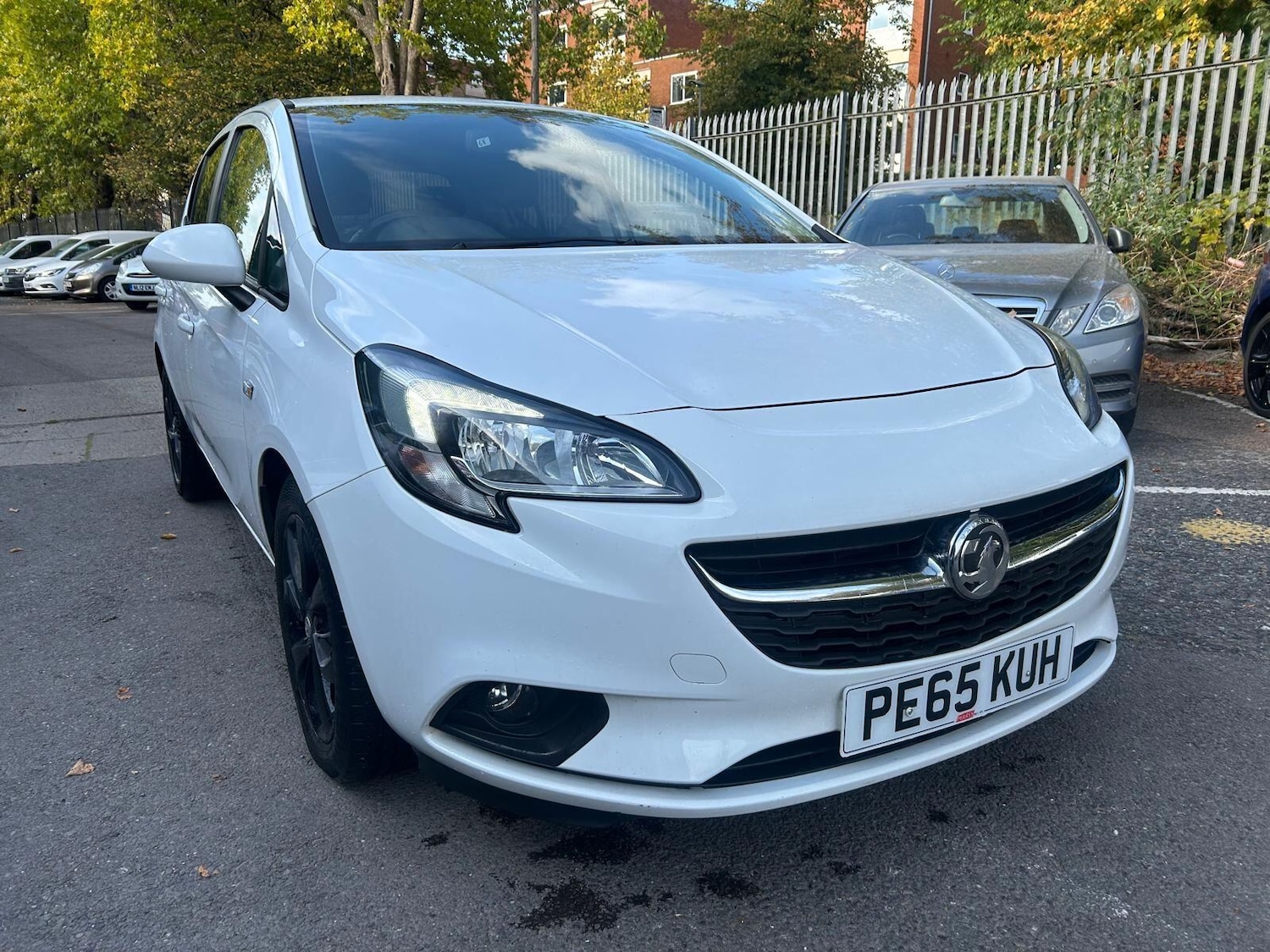 Used Vauxhall Corsa 2015 for sale - 76989106: Photo 2