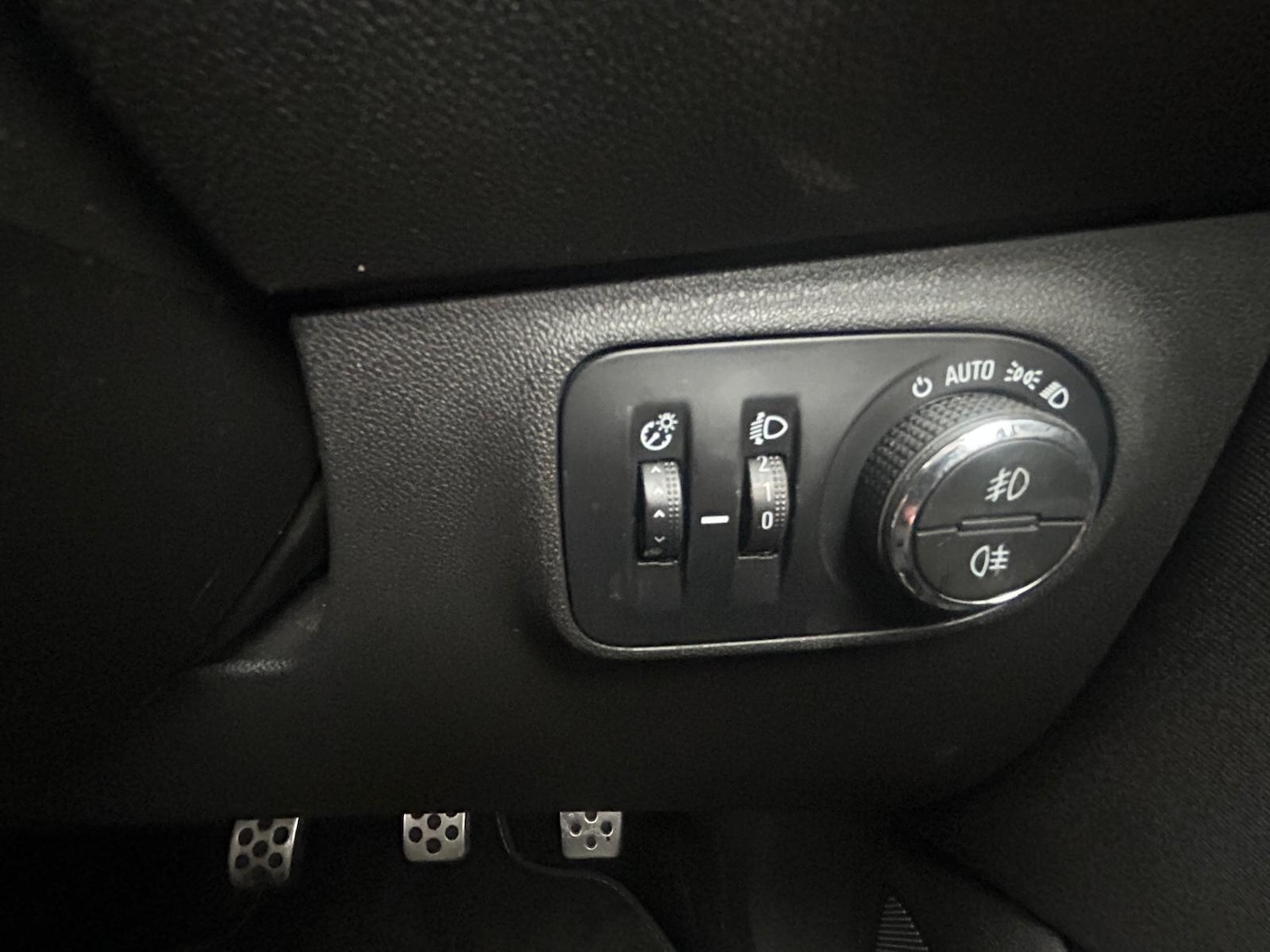 Used Vauxhall Corsa 2015 for sale - 76989106: Photo 20