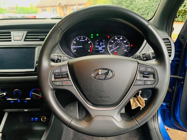 Used Hyundai i20 2018 for sale - 76012394: Photo 10