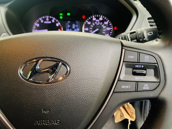 Used Hyundai i20 2018 for sale - 76012394: Photo 13