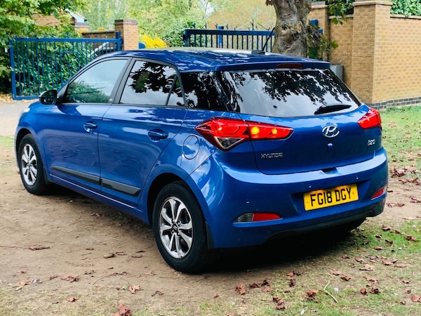 Used Hyundai i20 2018 for sale - 76012394: Photo 30