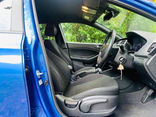 Used Hyundai i20 2018 for sale - 76012394: Photo 8