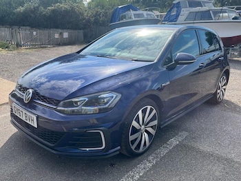 Used Volkswagen Golf 2017 for sale - 75857772: Photo