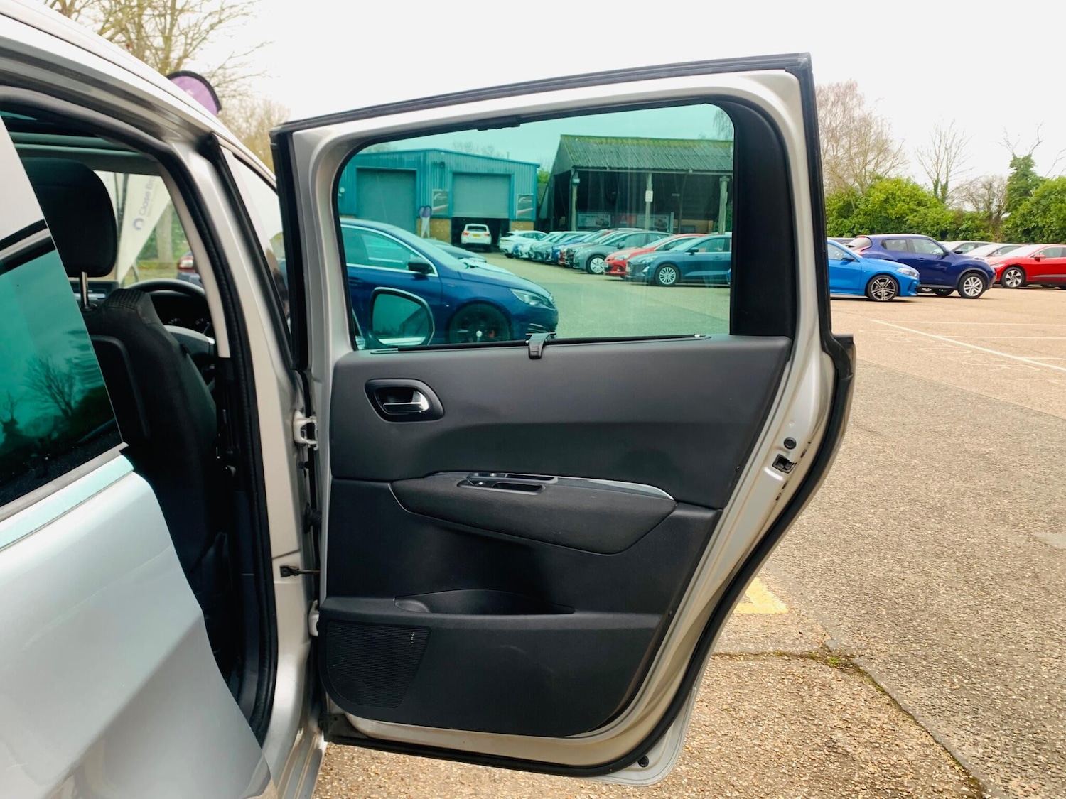 Used Peugeot 5008 2016 for sale - 76991050: Photo 29