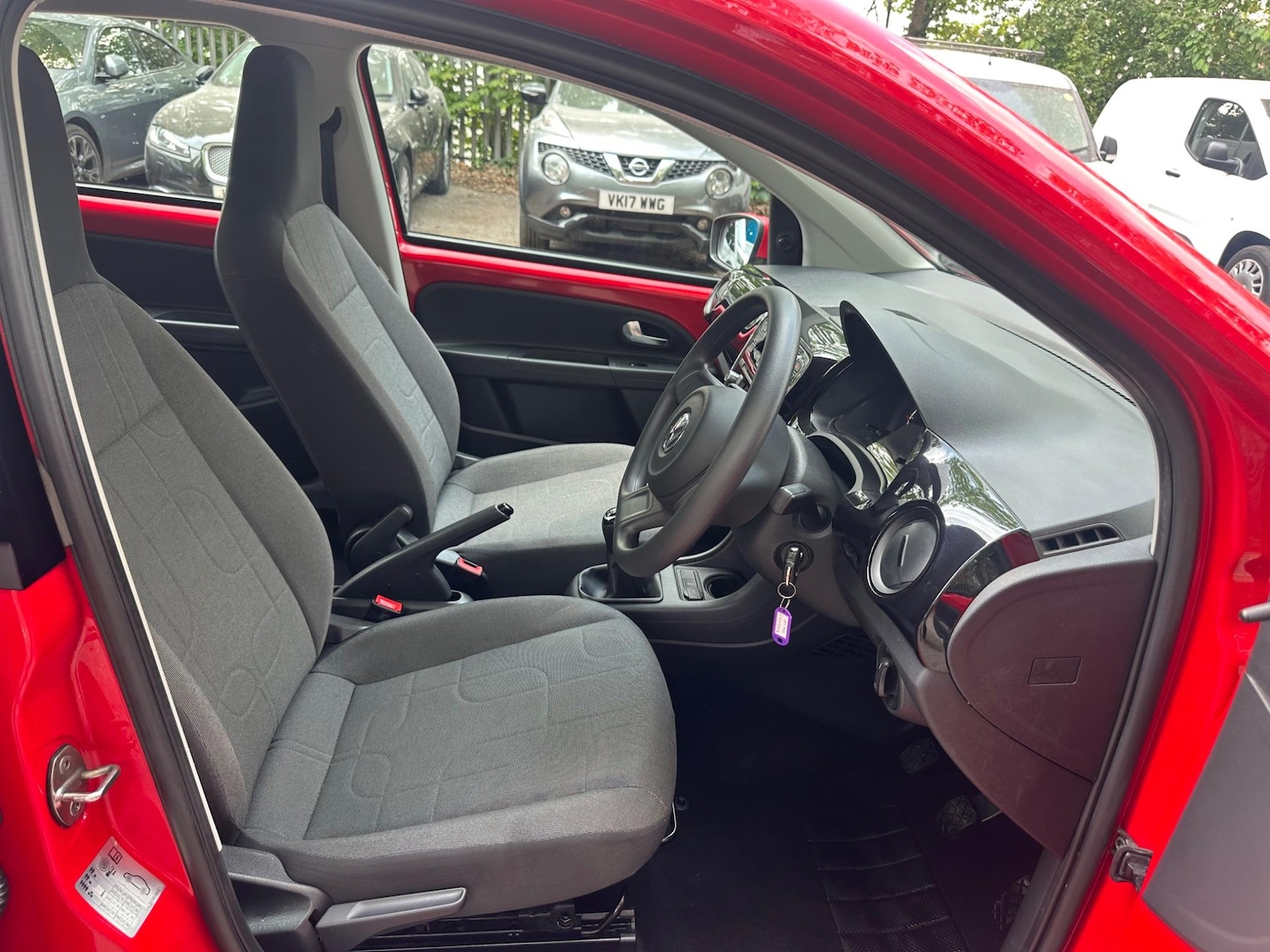 Used Volkswagen up! 2016 for sale - 76990768: Photo 16