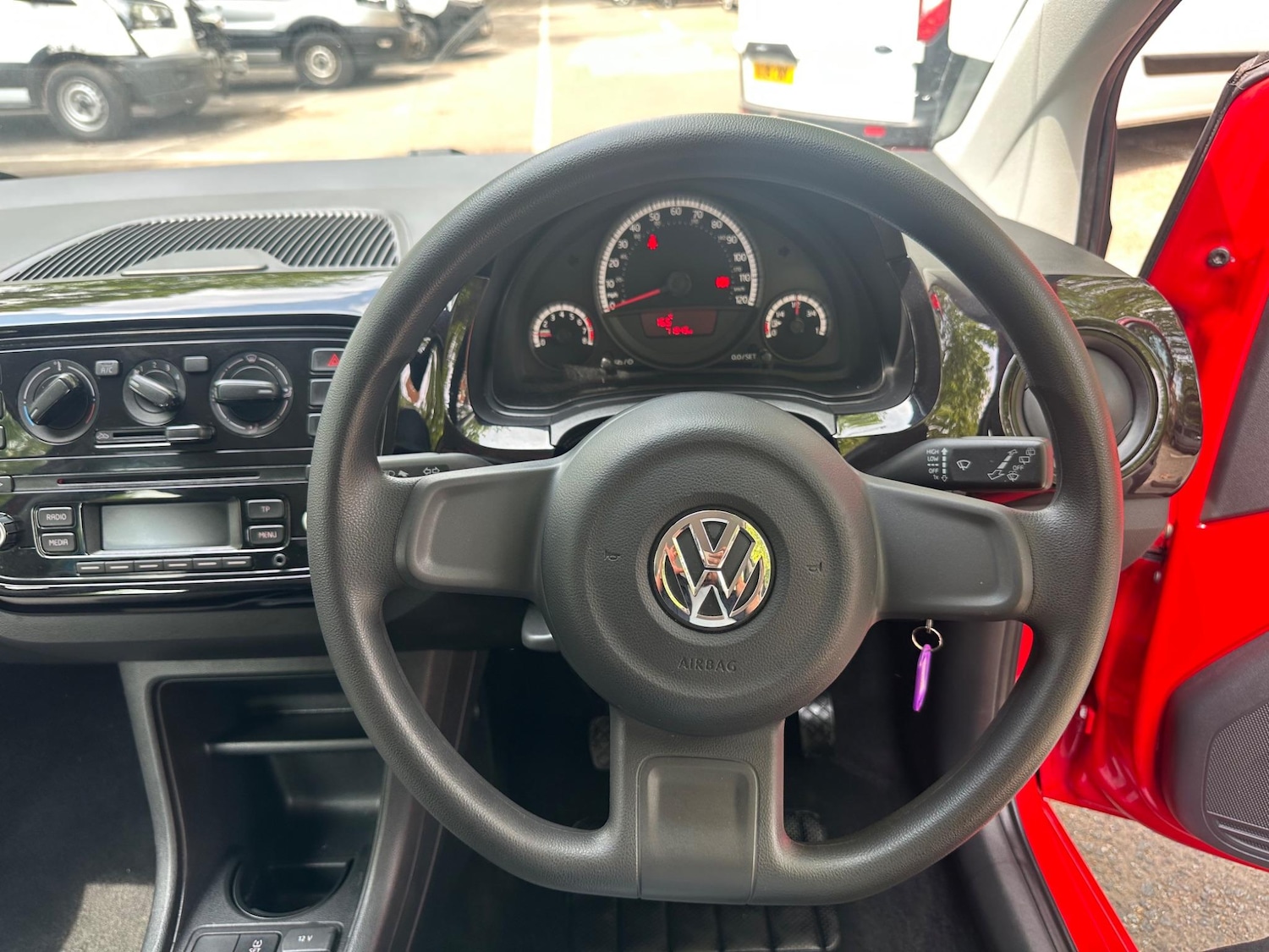 Used Volkswagen up! 2016 for sale - 76990768: Photo 19