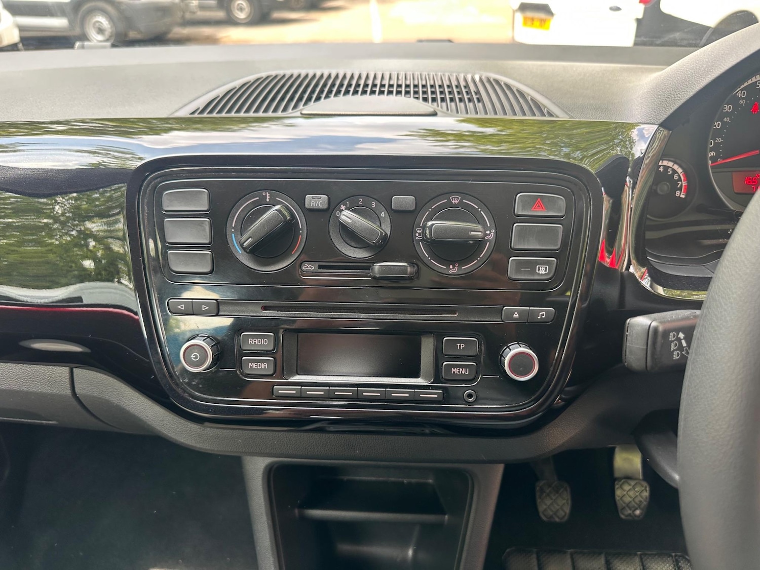 Used Volkswagen up! 2016 for sale - 76990768: Photo 20