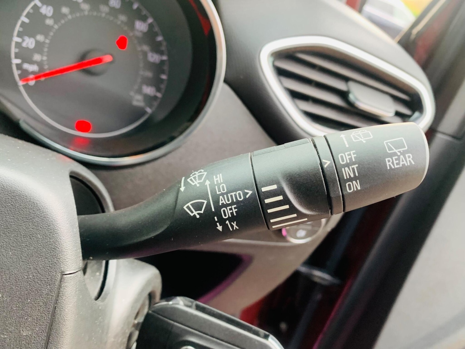 Used Vauxhall Crossland X 2018 for sale - 76744817: Photo 29