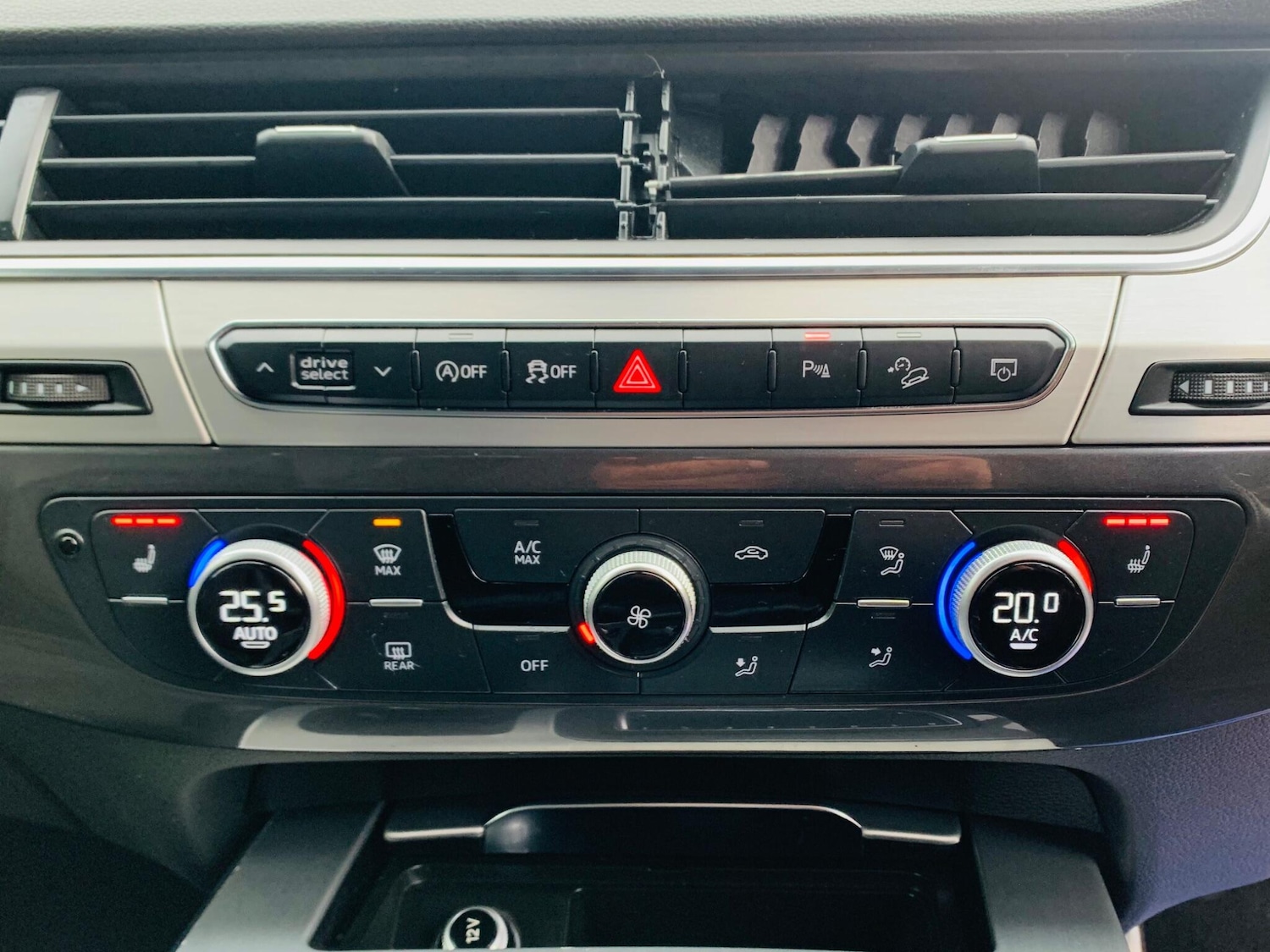 Used Audi Q7 2018 for sale - 77377234: Photo 20