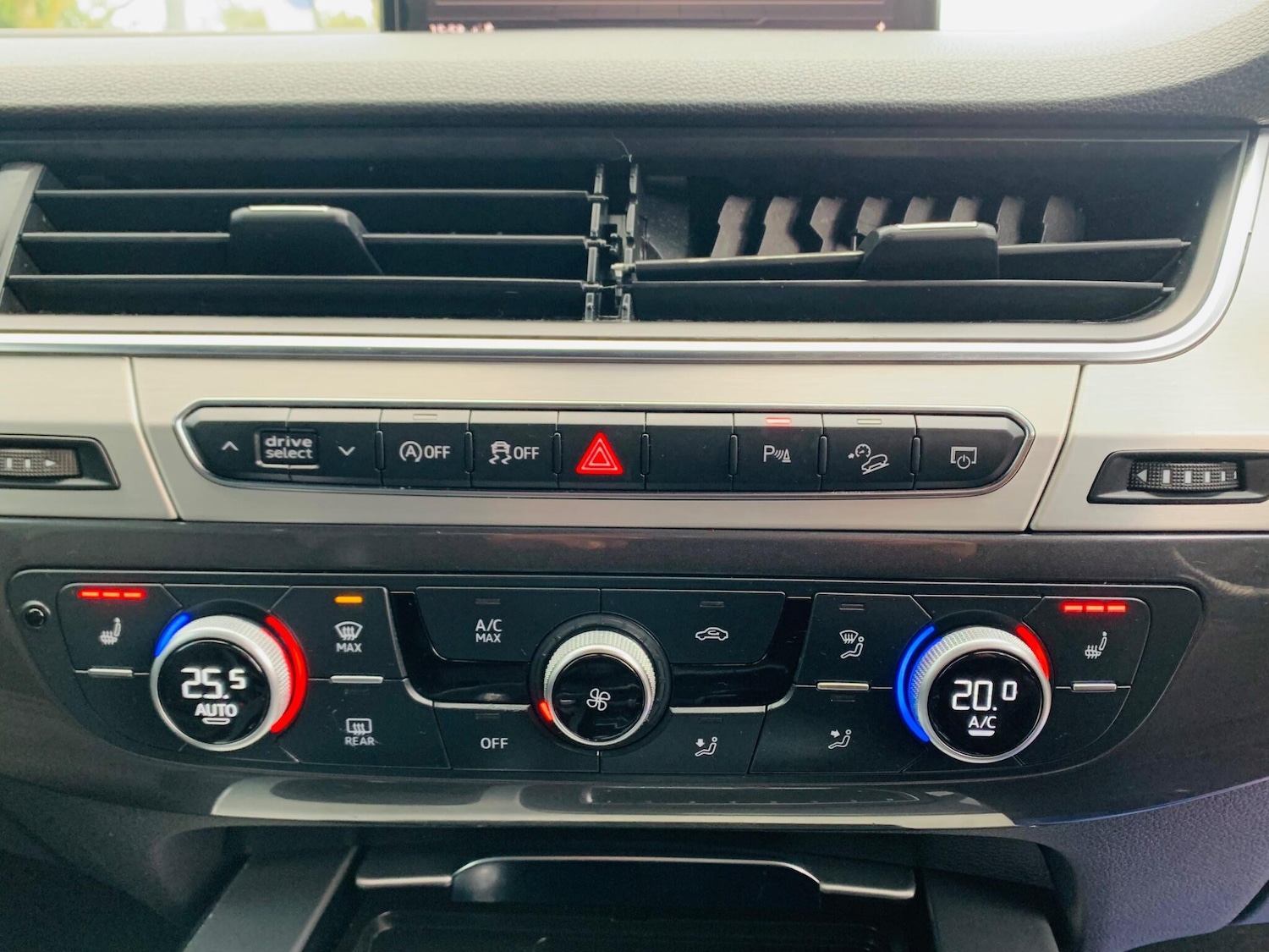 Used Audi Q7 2018 for sale - 77377234: Photo 21