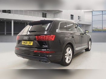 Used Audi Q7 2018 for sale - 77377234: Photo