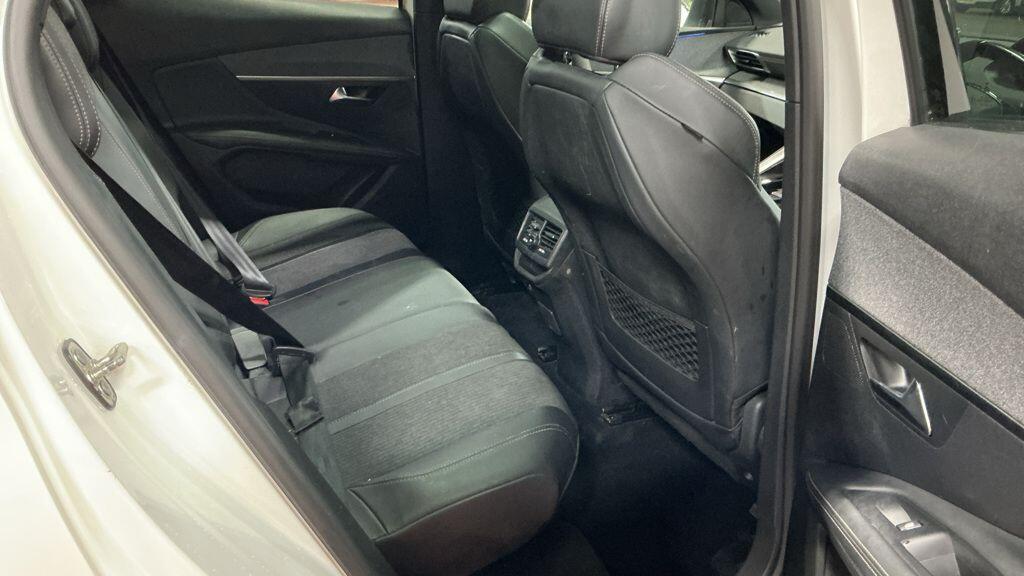 Used Peugeot 3008 2019 for sale - 76744833: Photo 8