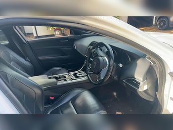 Used Jaguar XE 2017 for sale - 77633839: Photo