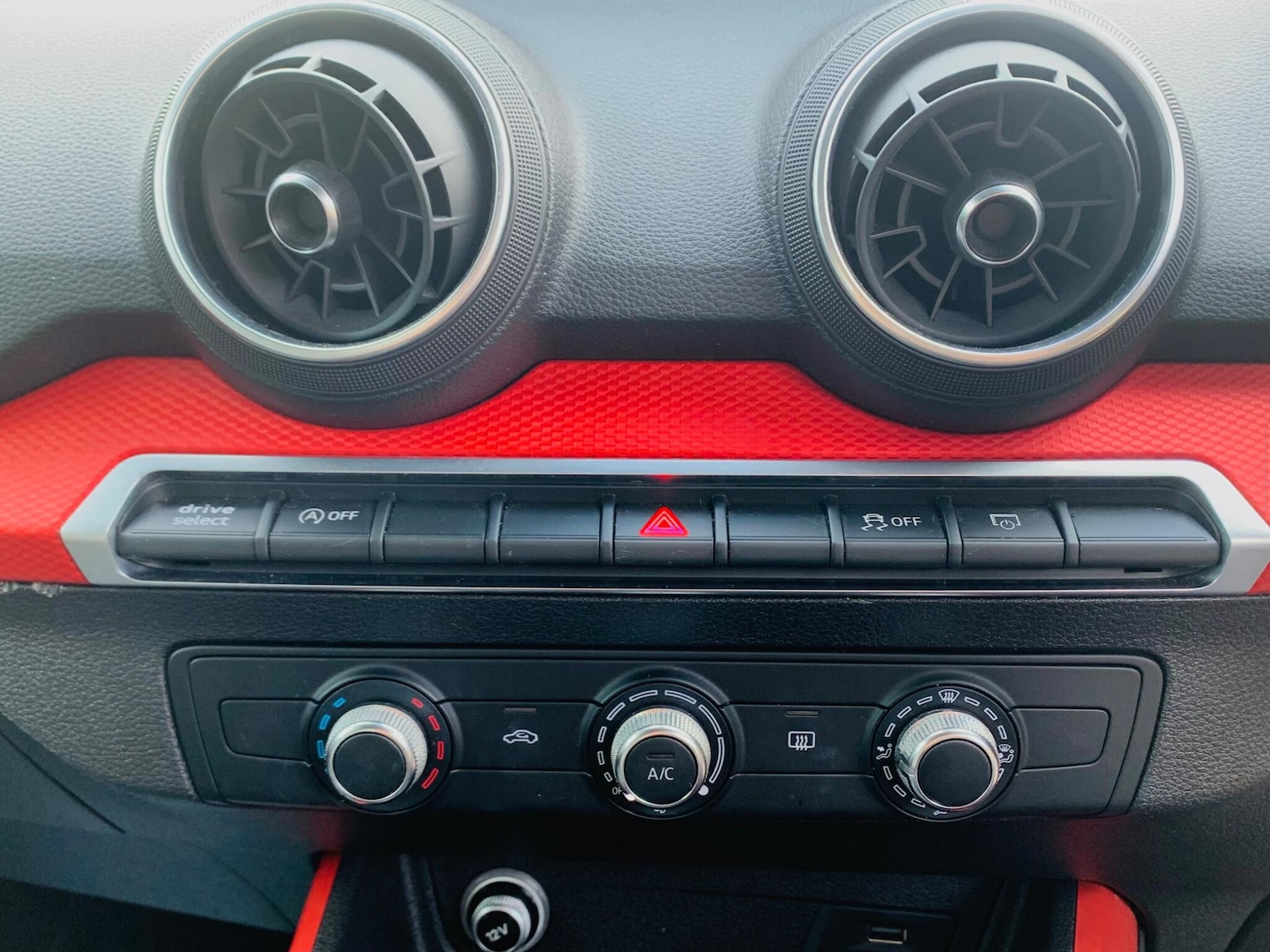 Used Audi Q2 2017 for sale - 76744819: Photo 49