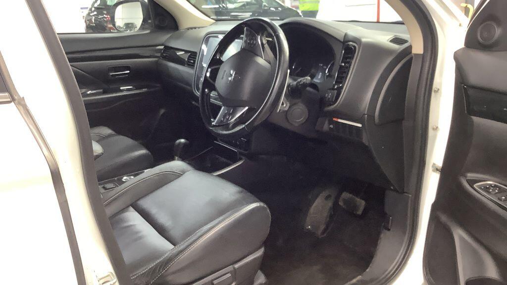 Used Mitsubishi Outlander for sale - 78135789: Photo 8