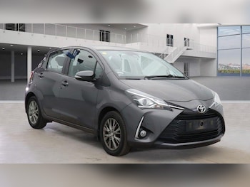 Used Toyota Yaris 2017 for sale - 75977975: Photo