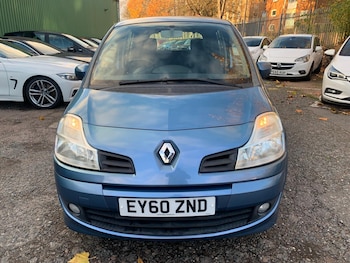 (60) - 1.6 VVT Dynamique Auto Euro 5 5dr