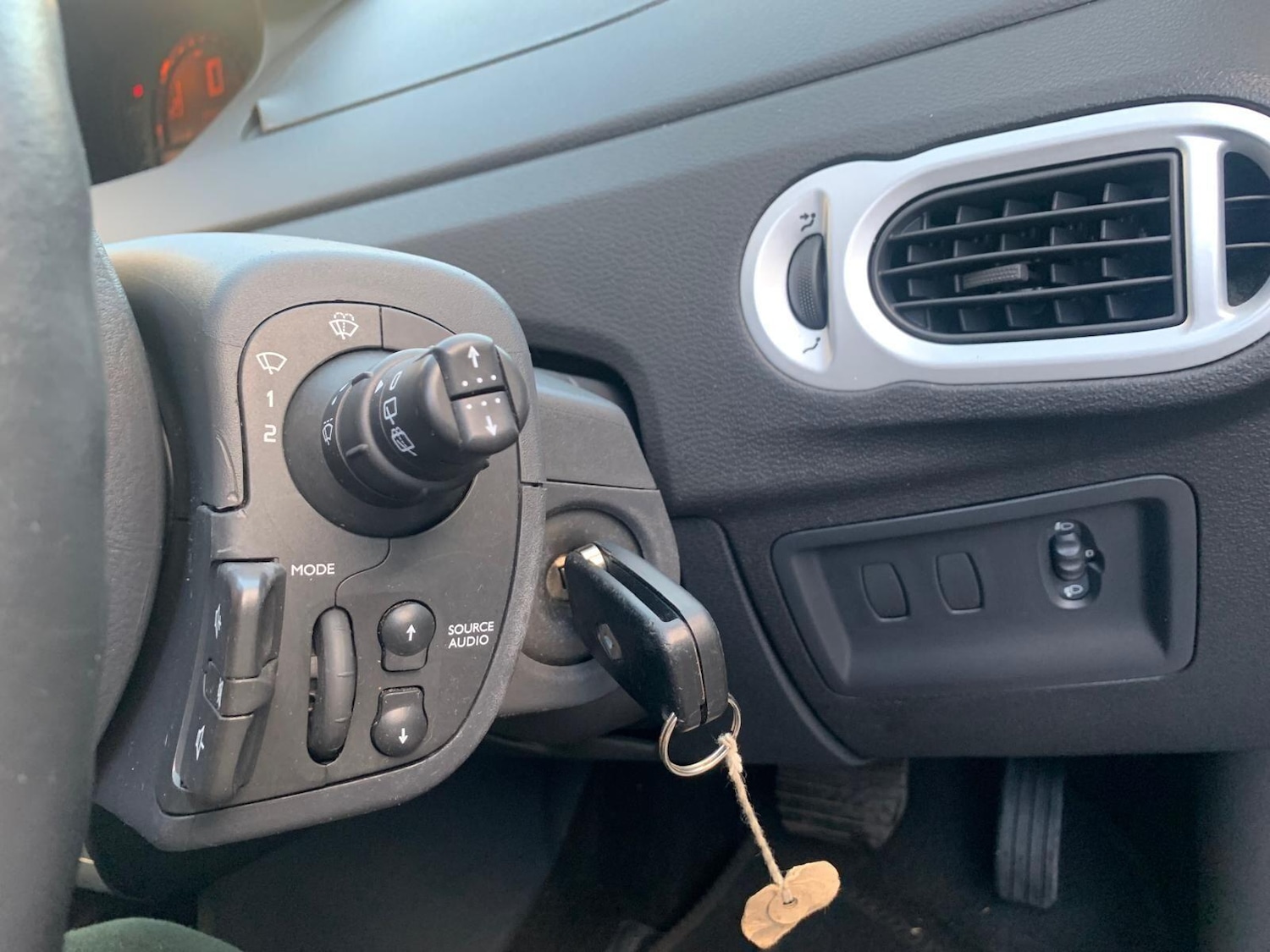 Used Renault Grand Modus 2010 for sale - 77015806: Photo 21